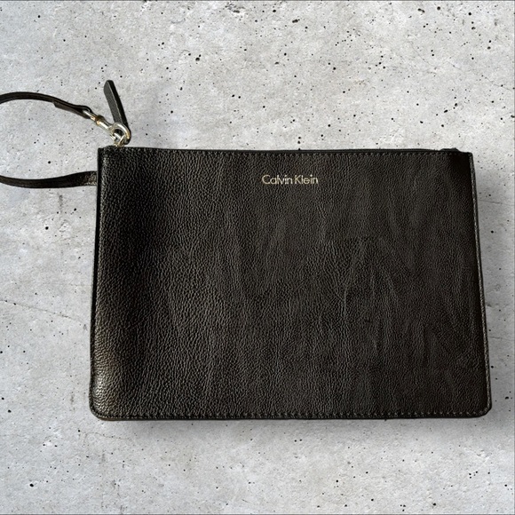 Small Calvin Klein Black Leather Wristlet *NWOT* - Picture 7 of 9